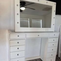 Makeup Vanity
