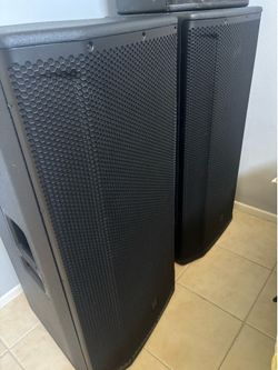 JBL SRX835P 3way professional