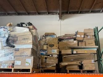 Lot of 10 pallets returns  Amazon returns
