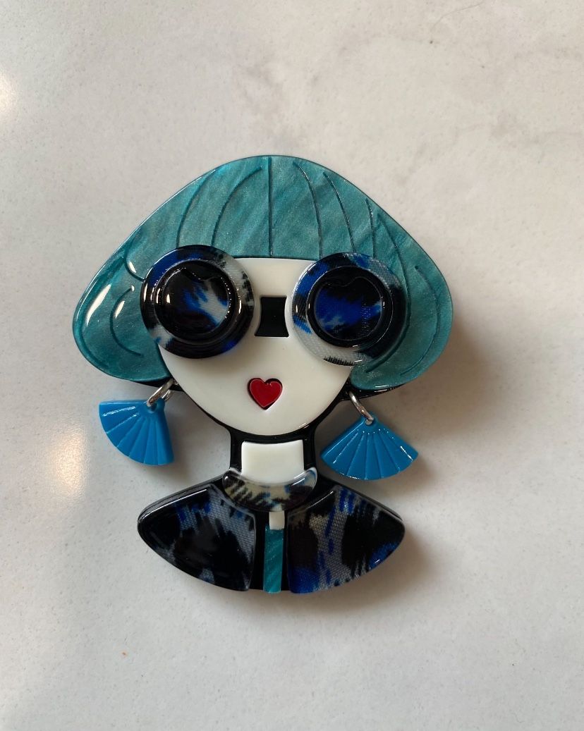 Cutest Vintage Style Brooch / Lapel Pin Fashion Fun - New Made in Thick Acrylic Material - Leopard