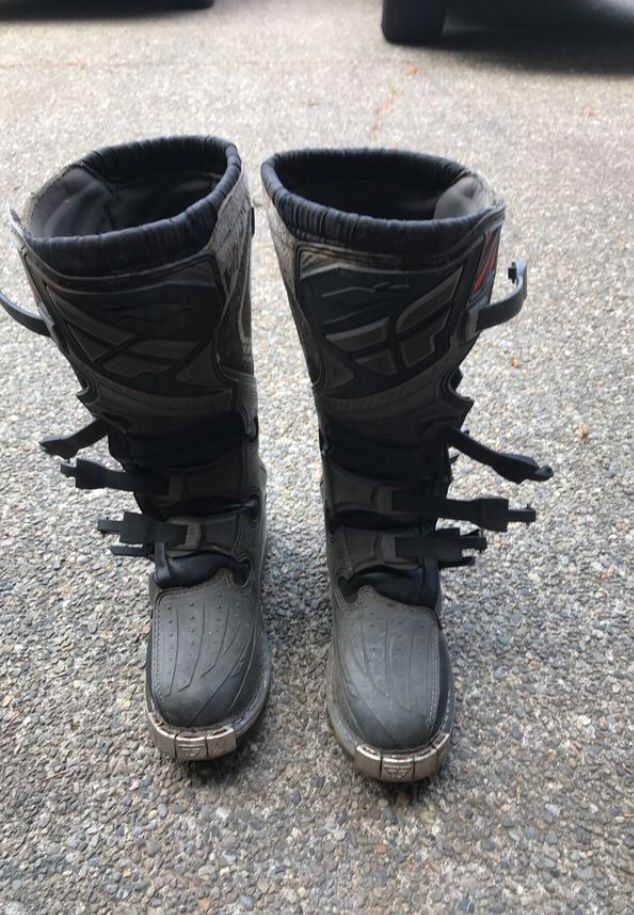 Motocross riding boots