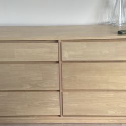 Dresser For Sale Mint Condition 