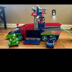PJ Masks- PJ Seeker Vehicle Playset With Lights And Sounds