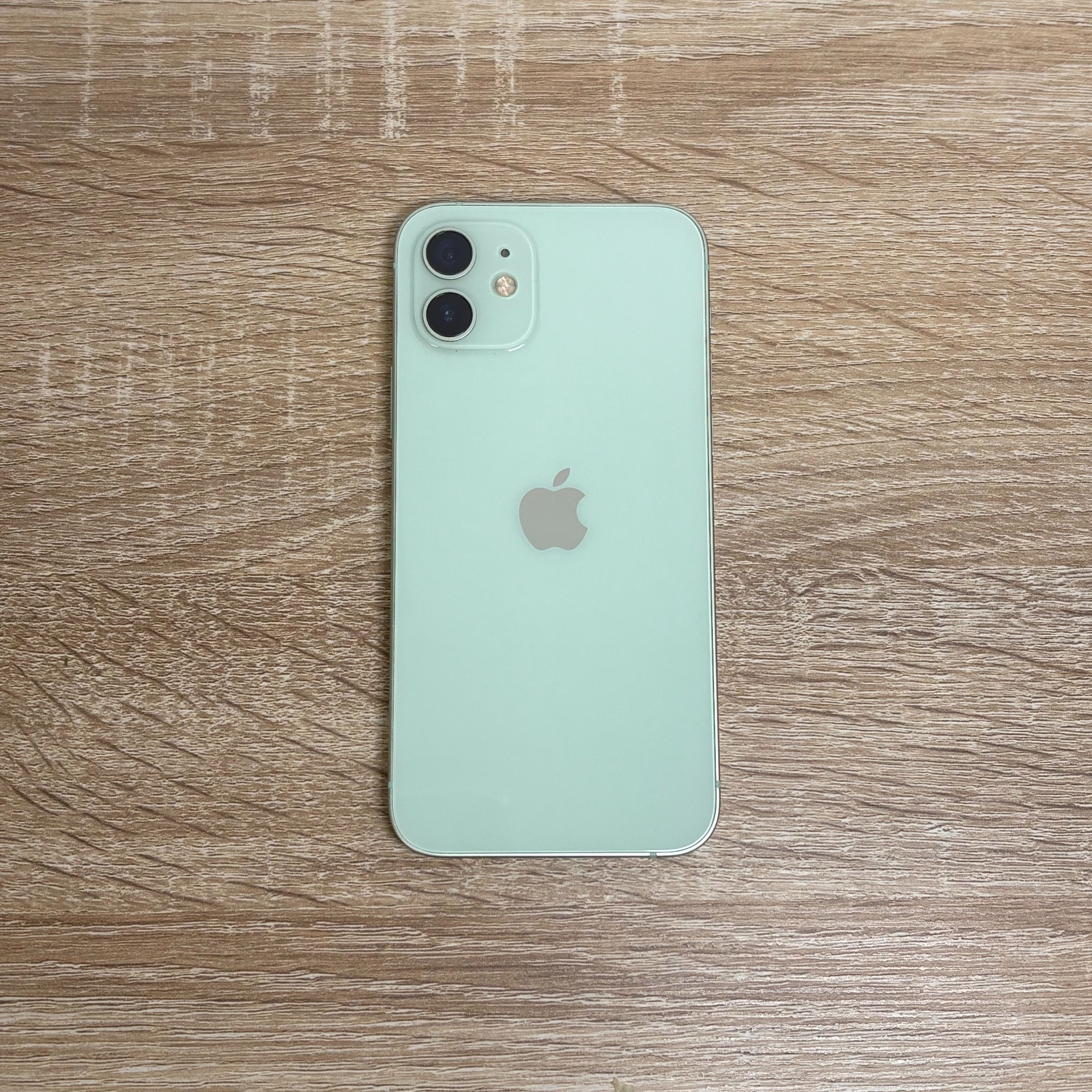 iPhone 12 - Unlocked - 64GB