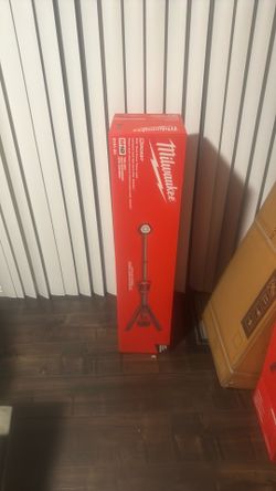 Milwaukee light
