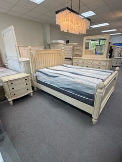 Queen bedroom set (FREE 24H DELIVERY AND SETUP)