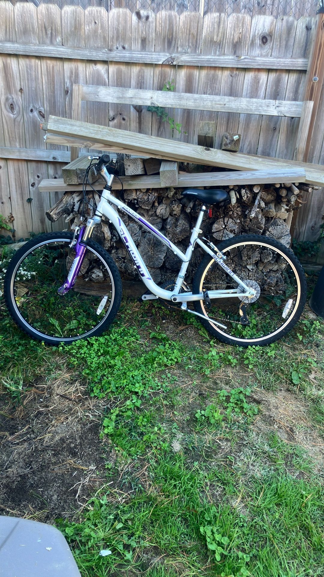 26 In Girls Bike