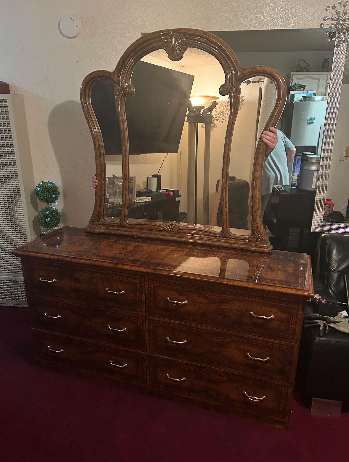 D R E S S E R  W/  M I R R O R