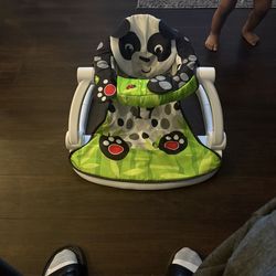 Panda baby seat
