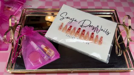Press-on Nails / Toe Nails