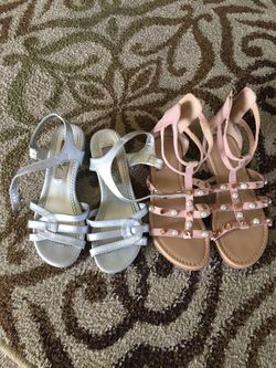 Girls sandals