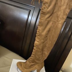 Sexy Brown Suede Boots Size : 7 1/2