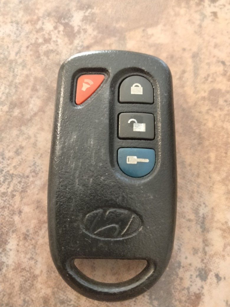 OEM HYUNDAI KEYLESS ENTRY REMOTE KEY FOB GOH-PCGEN2 0056 ÀDUOO/USED