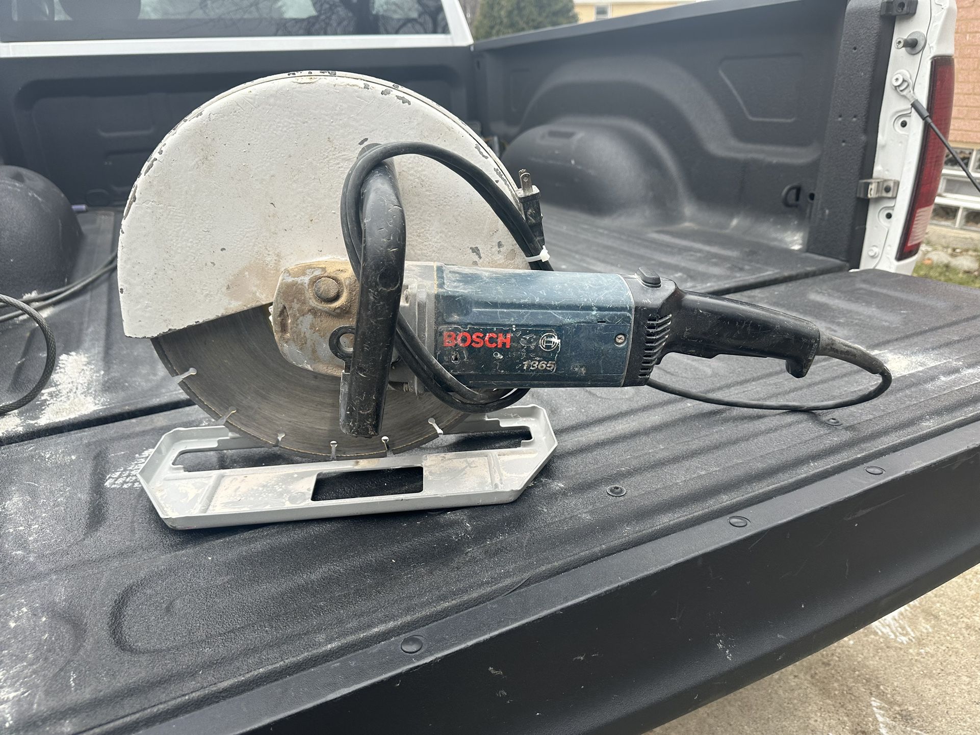 Bosch 1365 14 in. Abrasive Cutoff Machine