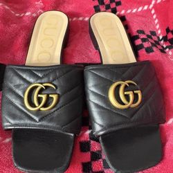 Gucci Flats