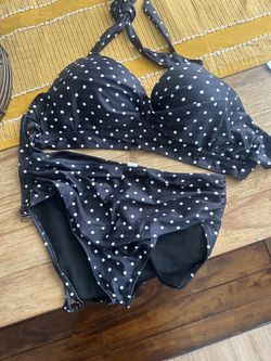 Women’s swimwear