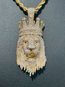 10k yellow gold 5CTW Natural Diamond Lion King charm pendant