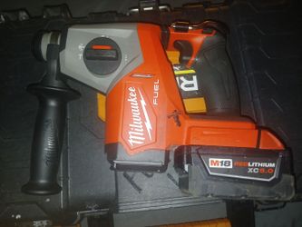 Milwaukee rotorhammer w/5,0 battery