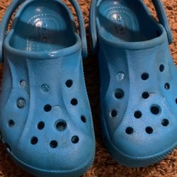 Kid Crocs Size 10