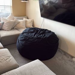 Giant bean bag chair 
