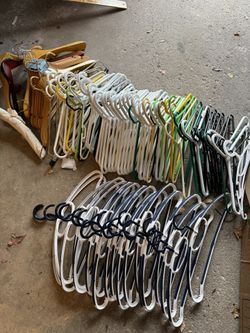 Clothes Hangers 100 pieces 