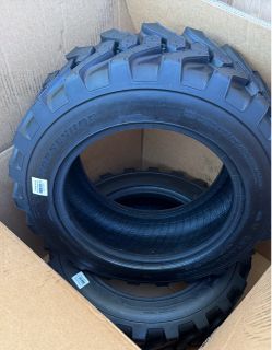 Tires one pair