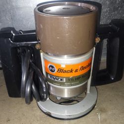 BLACK And DECKER ROUTER