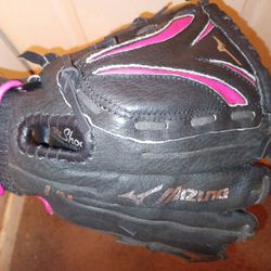 MIZUNO {black & red leather left handed youth baseball glove}