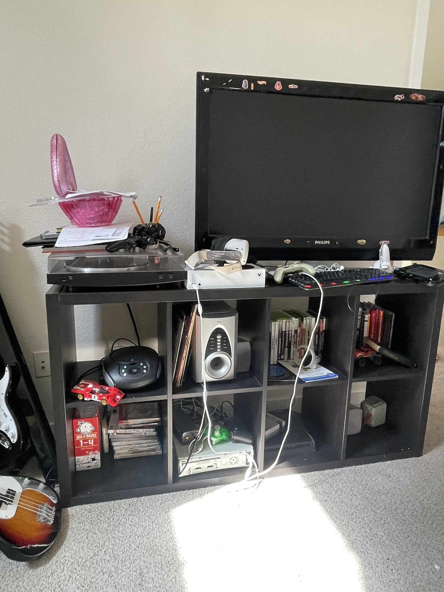 Stand TV And TV