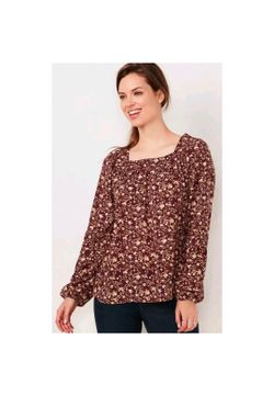 LC LAUREN CONRAD
Burgundy and White Floral Square-neck Peasant Blouse with long balloon sleeves. Cottagecore~
Feminine~
Bohemian.
SIZE: XXL