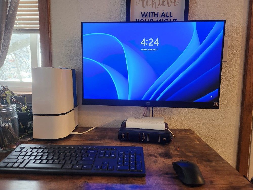HP All In One PC With Wireless Keyboard And Mouse