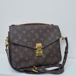 Vintage Louis Vuitton Leather Bag 