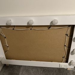 I’m Selling The Top Part Of My Vanity 