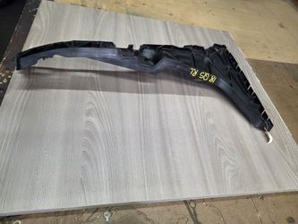 2018 Audi Q5 Left Rear Bumper Bracket