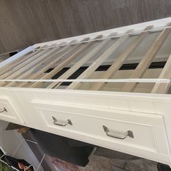 Unisex Twin Bed