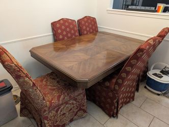 Kitchen Table With Chairs