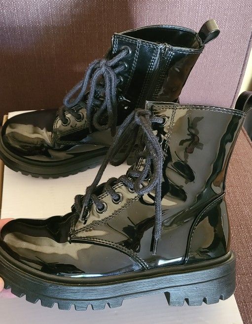 Ladies Platform Boots