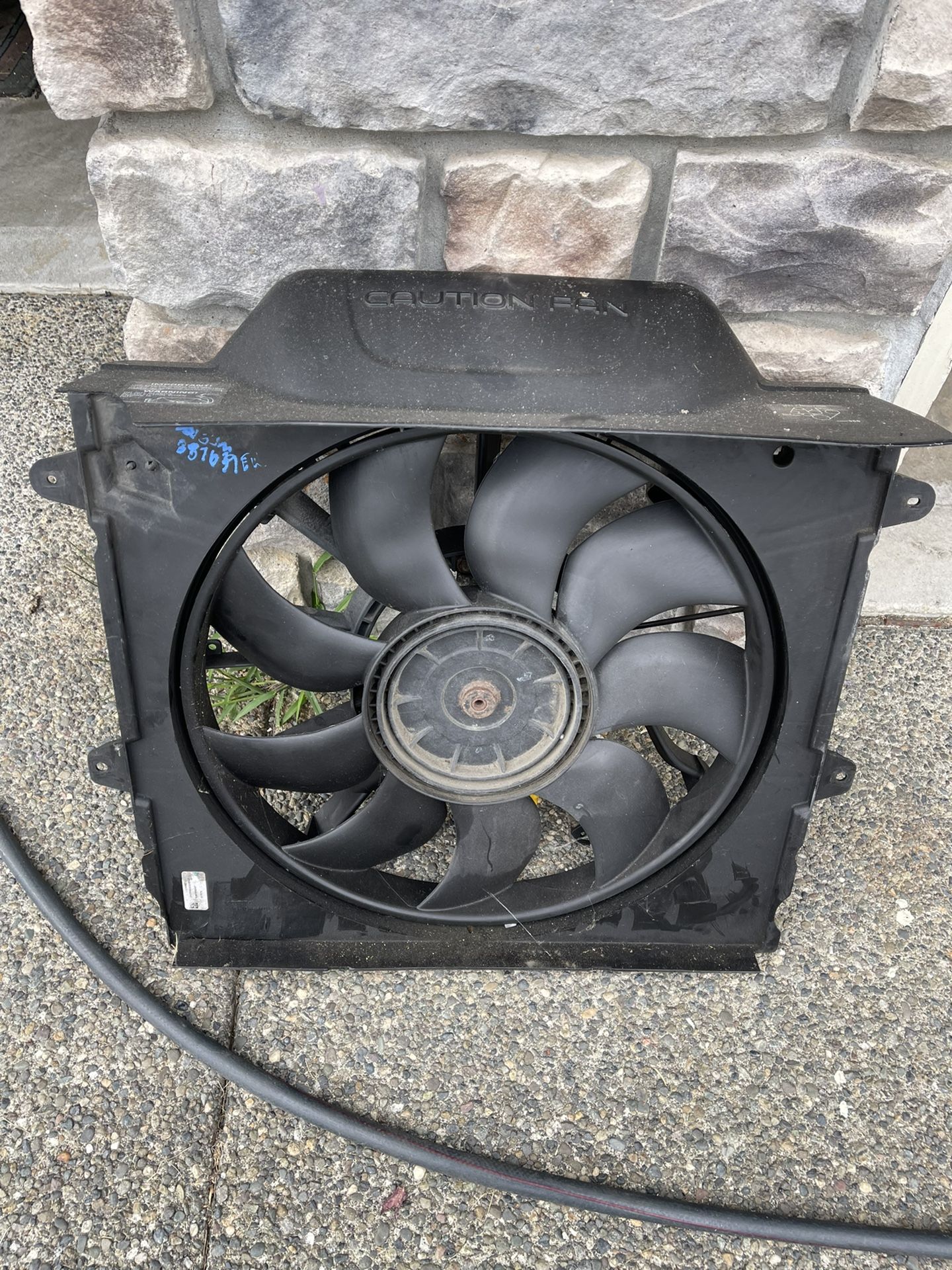 Hydraulic cooling fan for 1999 through 2004 jeep grand Cherokee