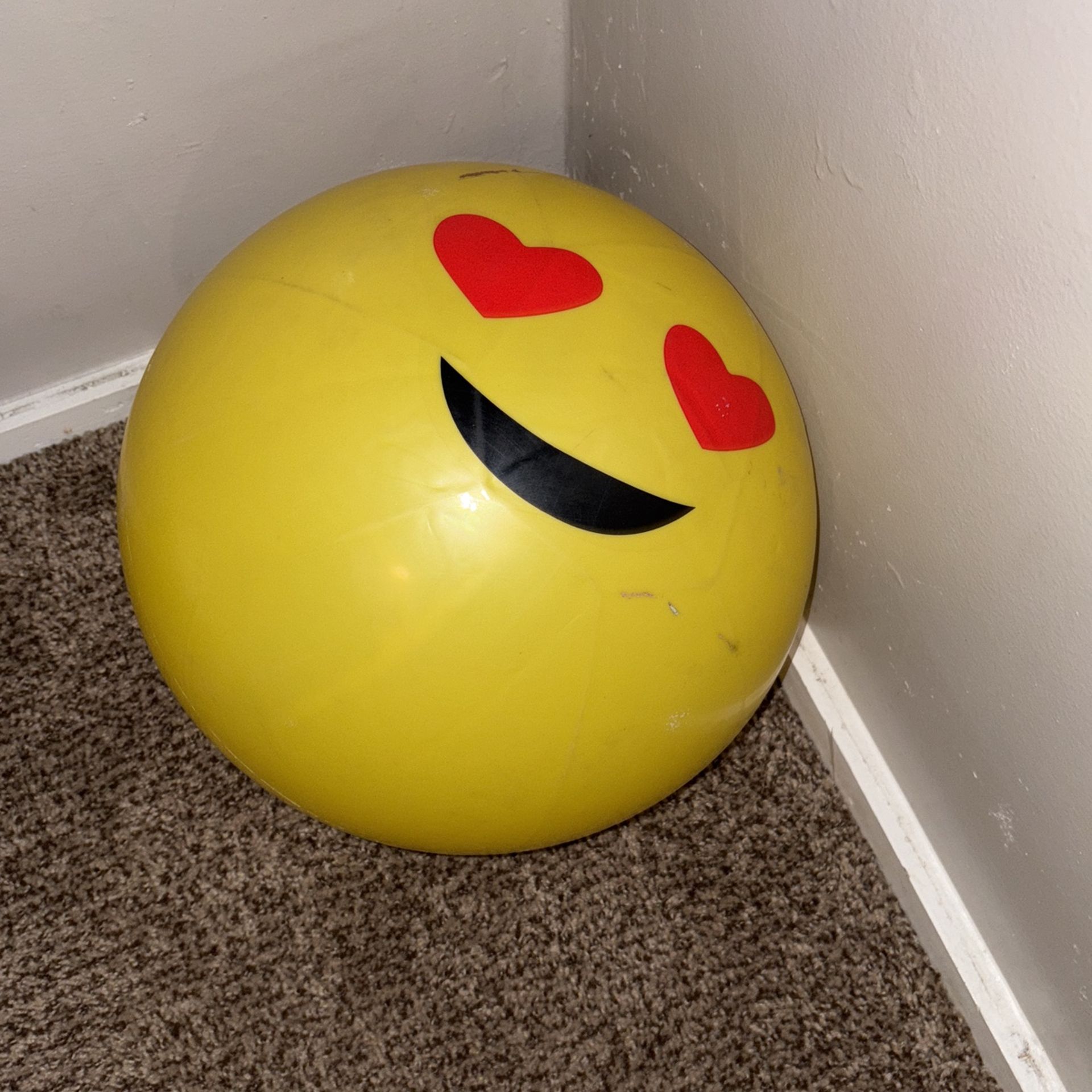 heart eyes Ball