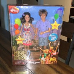 High School Musical 2 Gabriella &Troy Dolls Brand New In Box