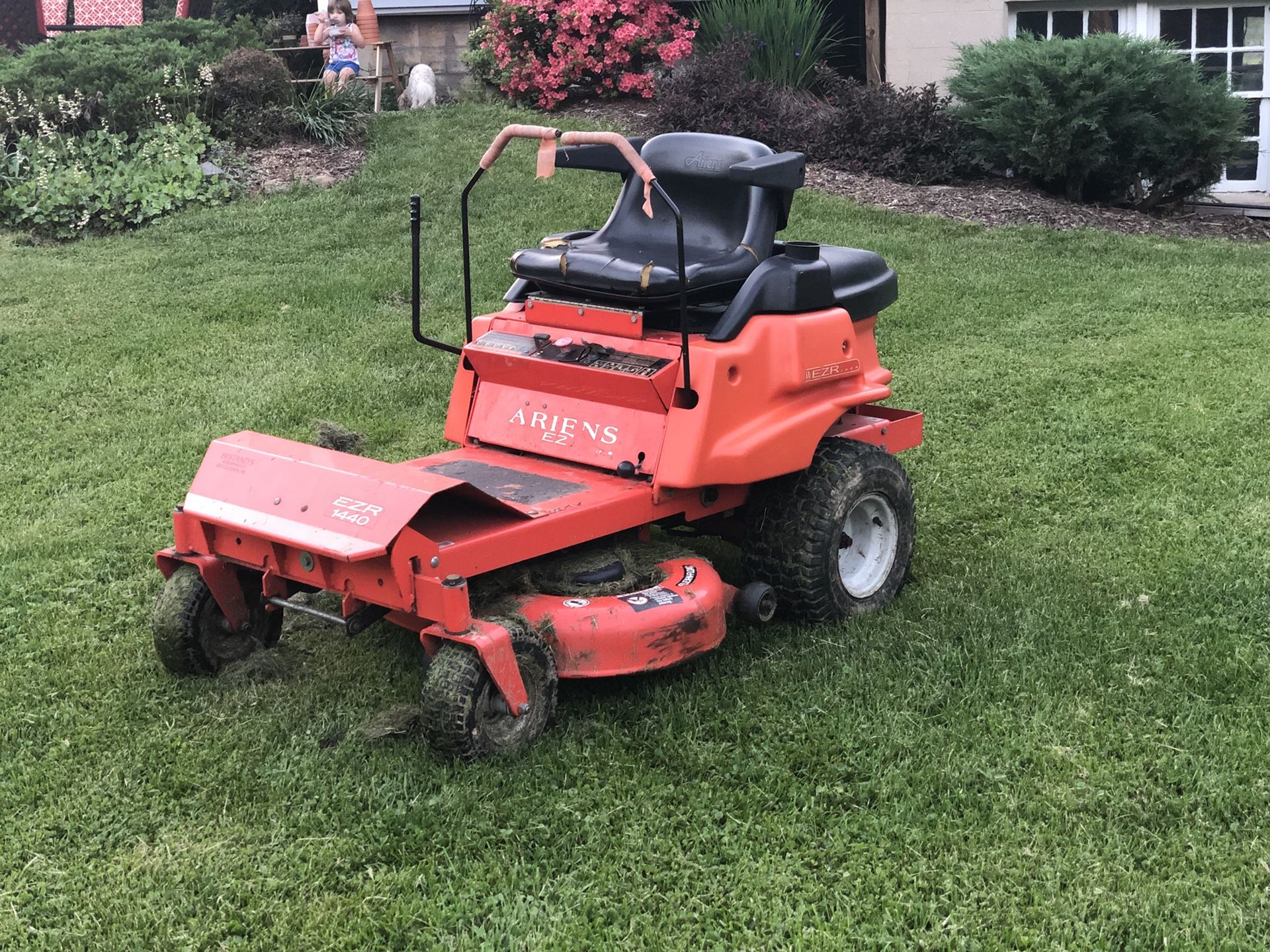 Zero turn ( ariens ezr 1440 ) 40 inch deck