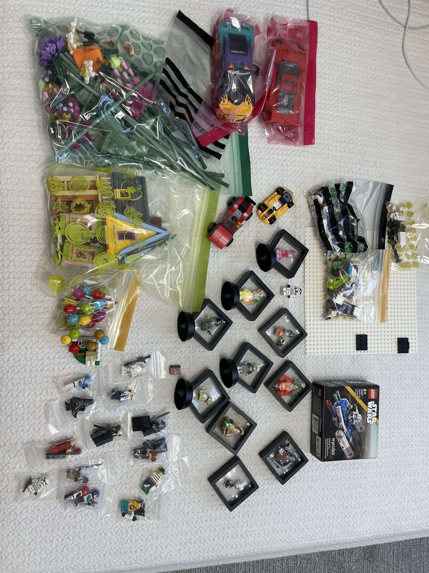 Legos Built Sets An Mini Figs 