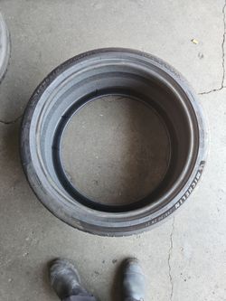 295/30/21 Michelin Pilot Sport 4s tire 295 30 21
