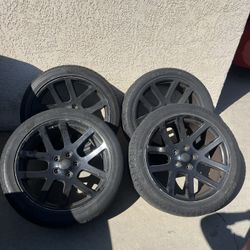 Dodge Ram 1500 Rims & Tires 