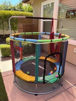 Blinworld Kids Trampoline with Safety Net