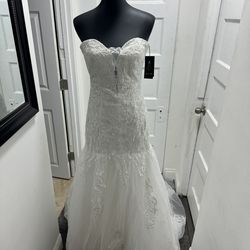 Wedding dress