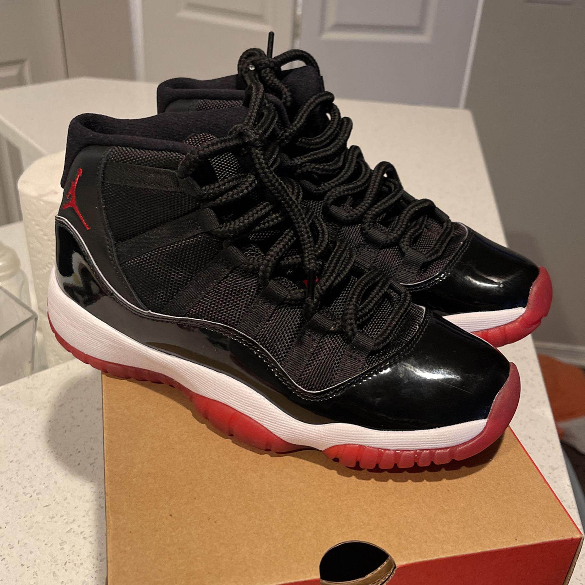 Bred 11 Size 6