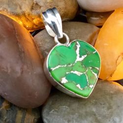 Beautiful Green Mojave Turquoise Pendant .925 Sterling Silver 