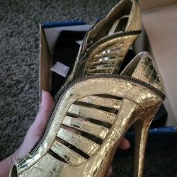Gold Heels Size 8 $5