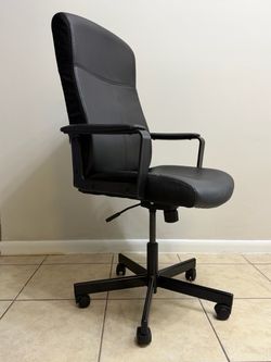 Black Desk Chair